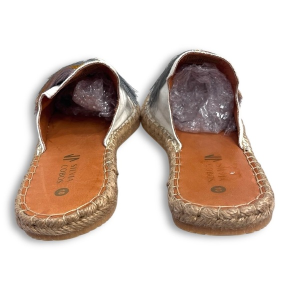 Silvia Cobos White Canvas Tasseled Slip on Sunrise Mules Sz 10 NEW - Picture 9 of 9